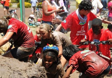 Hog Charge Rhino Charge, Gelato fun